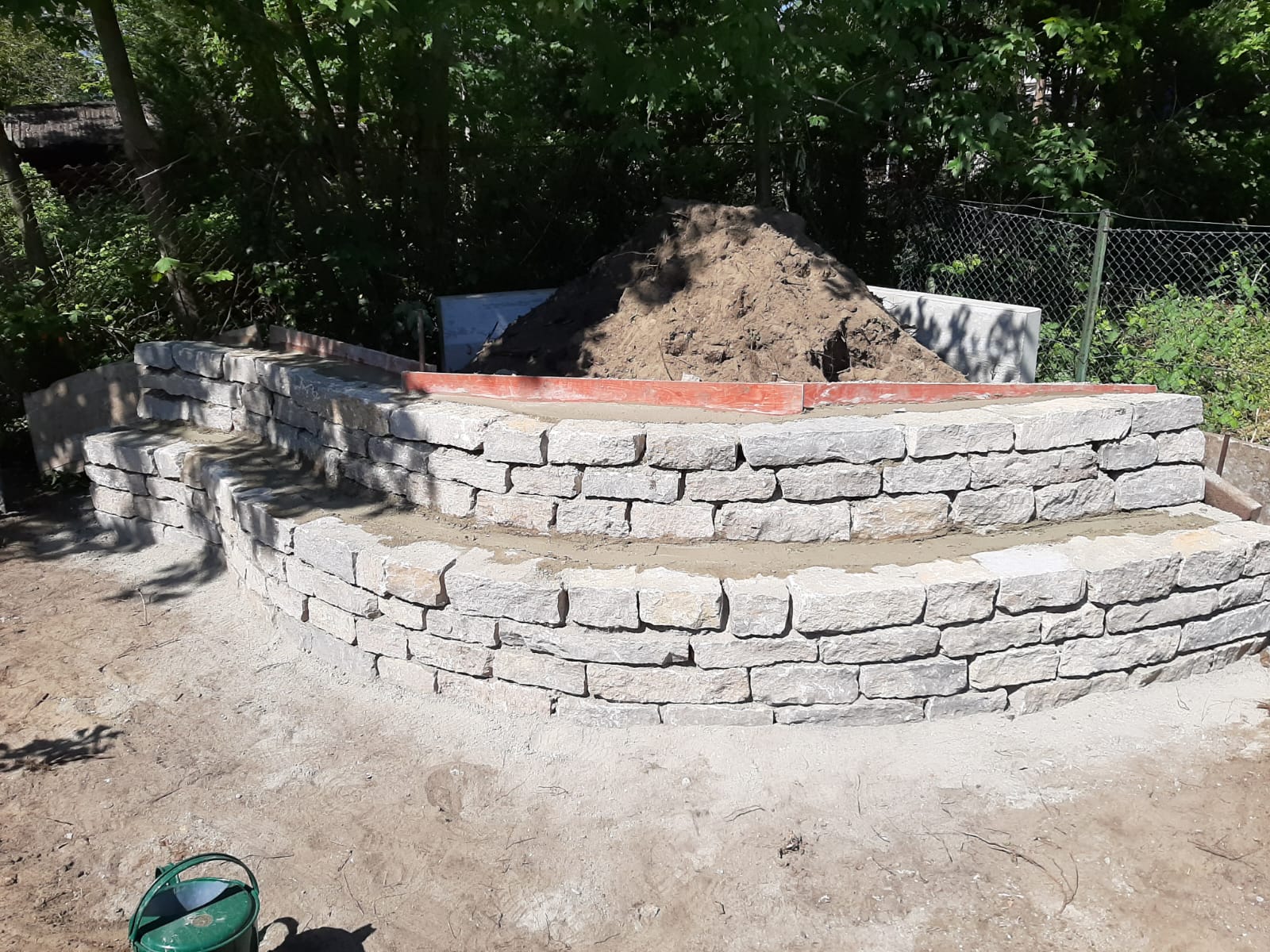 Natursteinmauer
