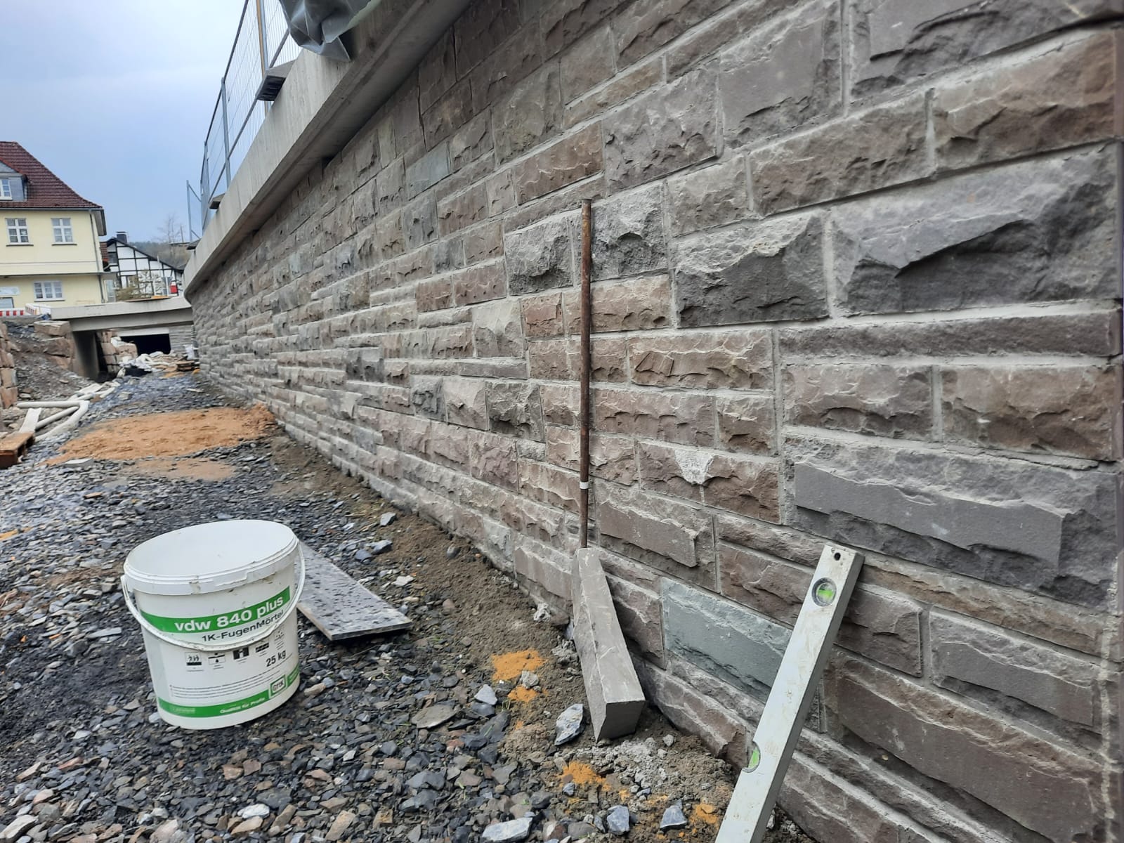 Natursteinmauer